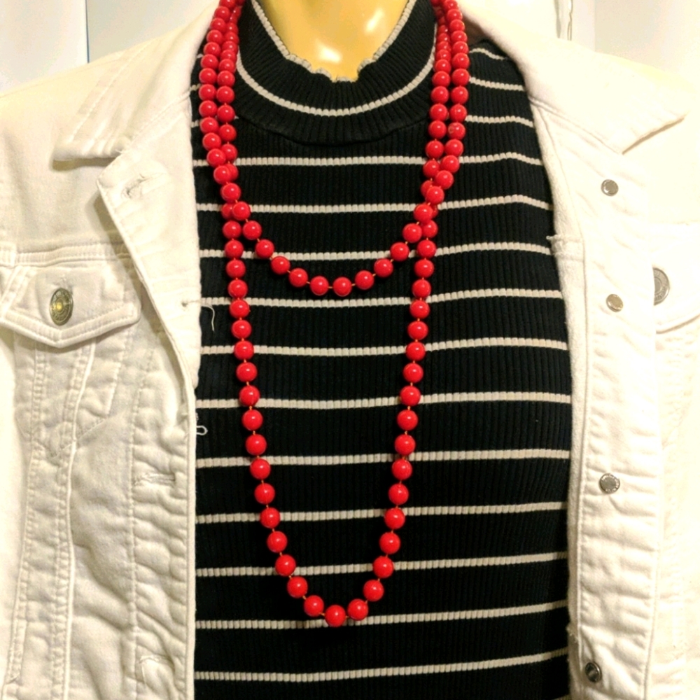 Vintage red plastic bead necklace